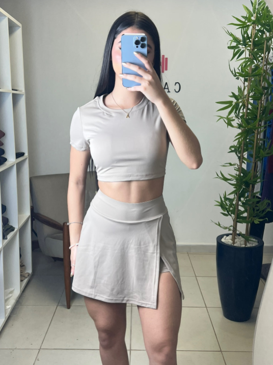 Conjunto Top + Short-Saia